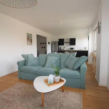 Joli Au Calme Lay-Saint-Christophe